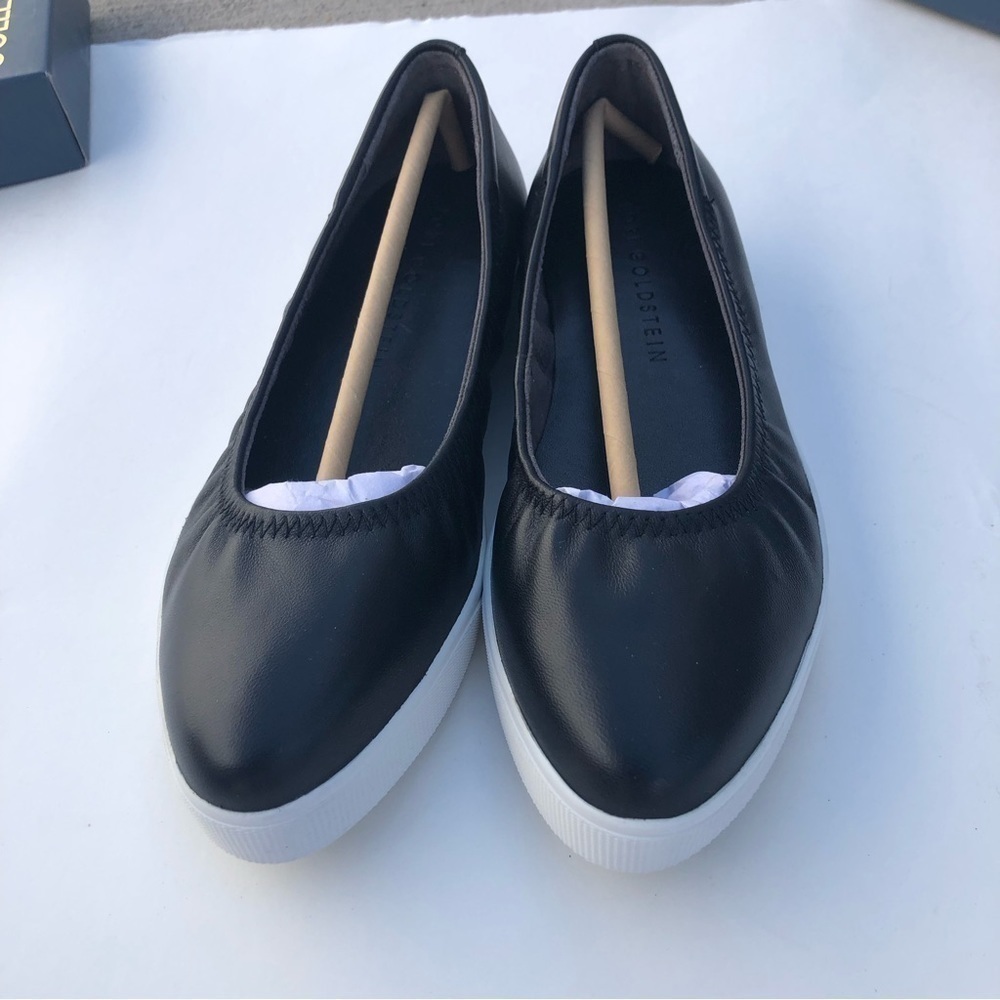 LORI GOLDSTEIN Collection Black Slip On Flat Large